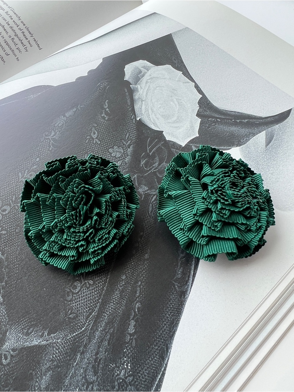 1980’s Emerald Green Floral Shoe Clips